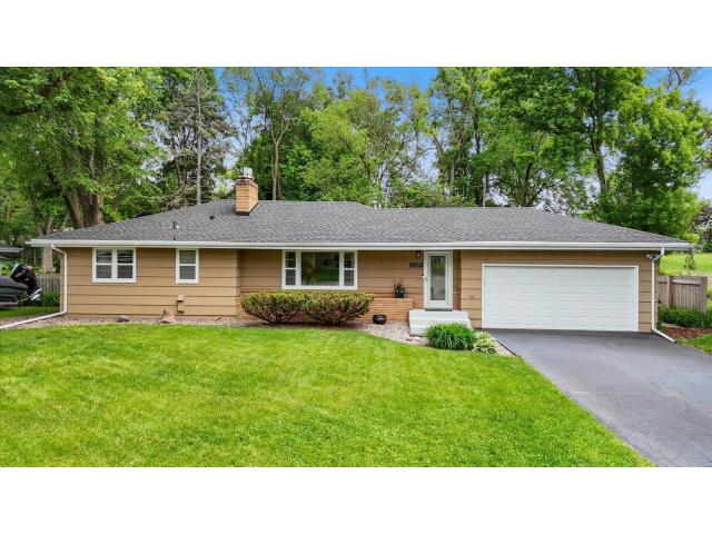 13529 Bellevue Drive Minnetonka MN 55345 - MLS# 7083642
