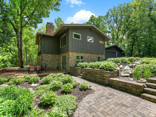 4001 Huntingdon Drive Minnetonka MN 55305 - MLS# 7083657