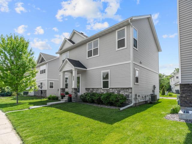 3006 Hemingway Drive Chaska MN 55318 - MLS# 7083746