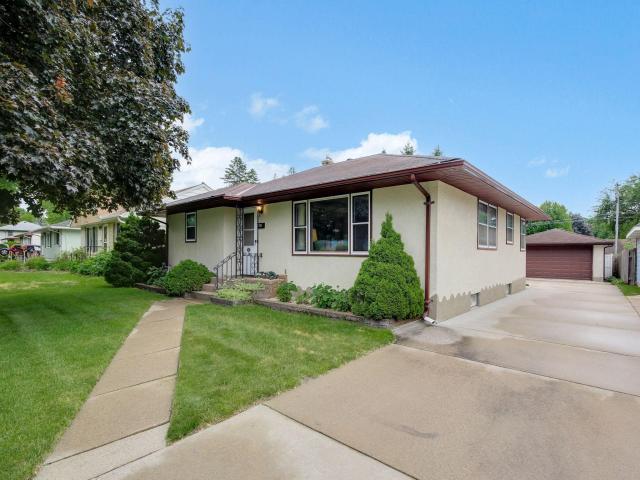300 Edith Drive Saint Paul MN 55118 - MLS# 7083751