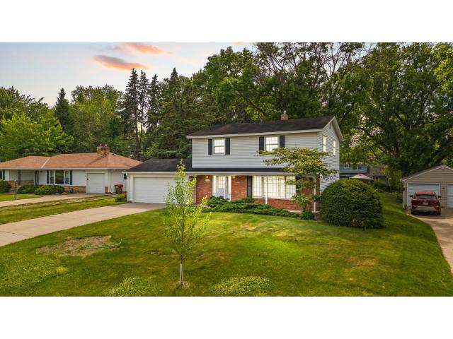 2195 Burr Street N Maplewood MN 55117 - MLS# 7083807