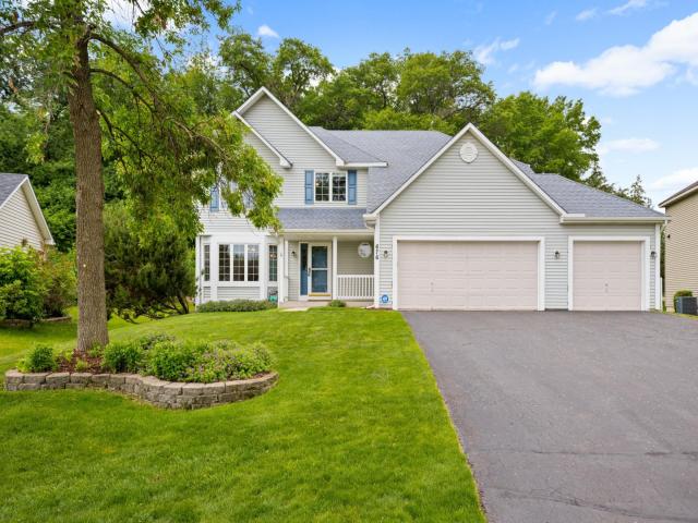 676 Falcon Ridge Road Saint Paul MN 55125 - MLS# 7083810