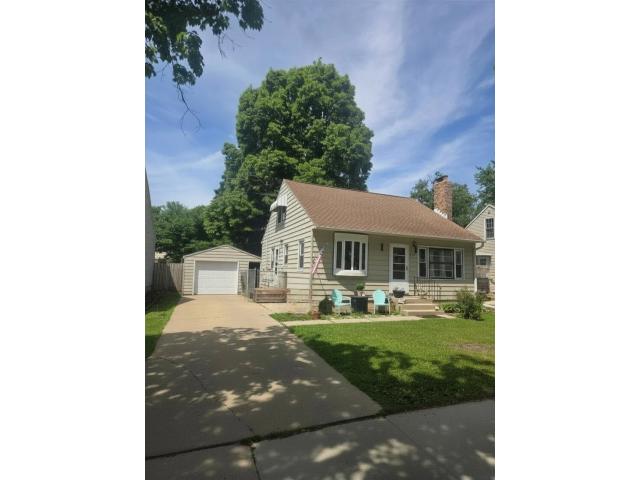 817 14th Avenue NE Rochester MN 55906 - MLS# 7083823