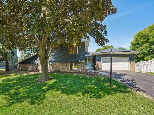 425 Crestview Drive S Saint Paul MN 55119 - MLS# 7083829