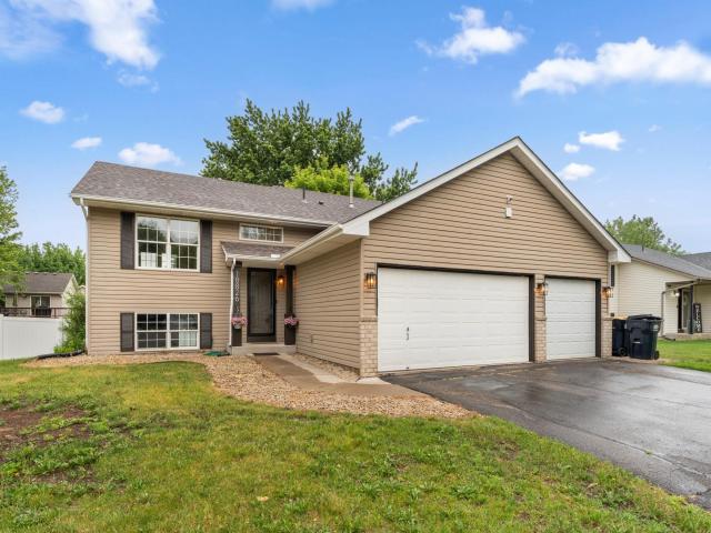 18826 Embers Avenue Farmington MN 55024 - MLS# 7083903