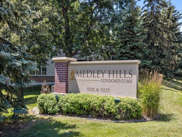 9225 Medicine Lake Road Unit 205B Minneapolis MN 55427 - MLS# 7083927