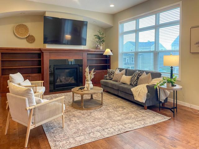 8340 Deerwood Lane N Maple Grove MN 55369 - MLS# 7083933