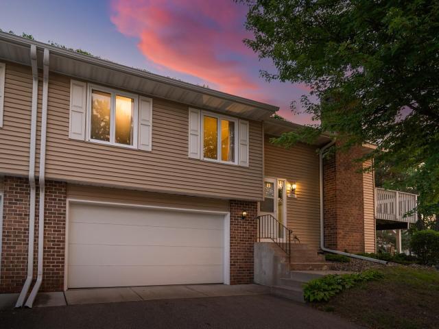 4664 Ridge Cliff Drive Eagan MN 55122 - MLS# 7084033