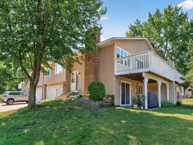 4664 Ridge Cliff Drive Eagan MN 55122