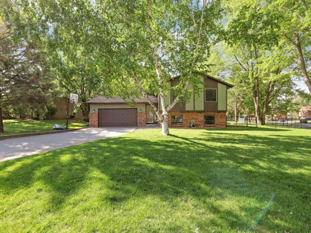 1980 Timber Wolf Trail N Eagan MN 55122 - MLS# 7084116