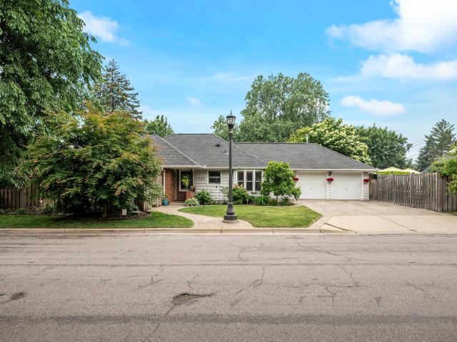 1703 Saunders Avenue Saint Paul MN 55116 - MLS# 7084137
