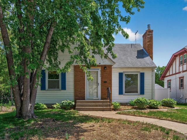 4706 Girard Avenue N Minneapolis MN 55430 - MLS# 7084171