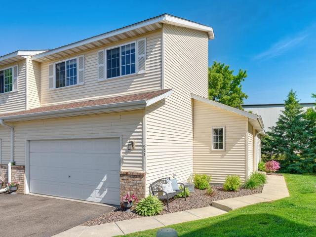 921 Pine Street Farmington MN 55024 - MLS# 7084182