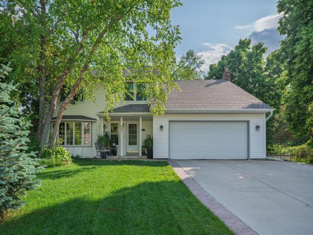 901 Southwind Drive Burnsville MN 55306 - MLS# 7084186