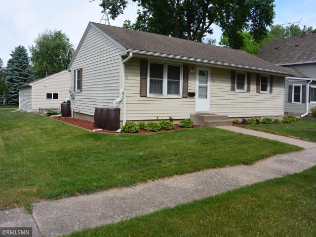 1323 Armstrong Avenue N Glencoe MN 55336 - MLS# 7084420