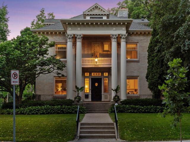 1790 Irving Avenue S Minneapolis MN 55403 - MLS# 7084423