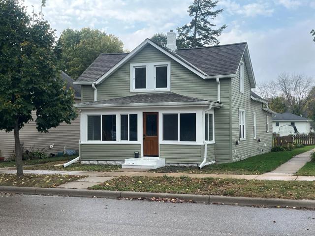 215 N Maple Street Chaska MN 55318 - MLS# 7084450