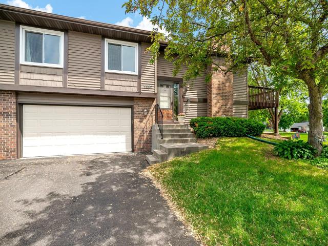 2890 Castleford Court Saint Paul MN 55125 - MLS# 7084523