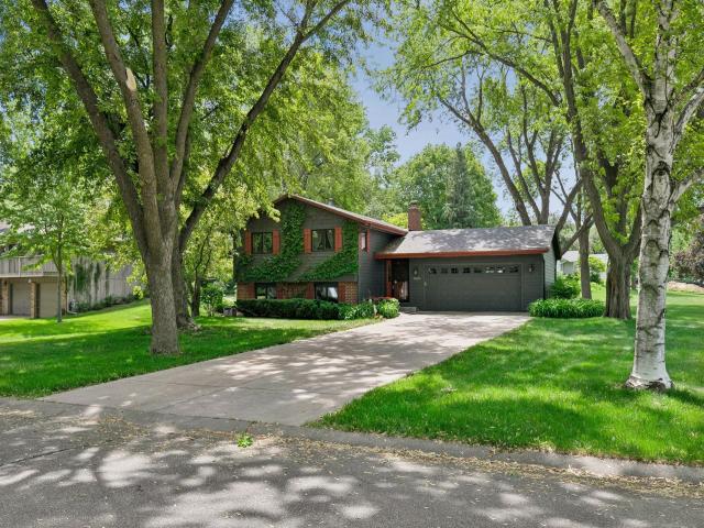 18025 33rd Avenue N Plymouth MN 55447 - MLS# 7084525