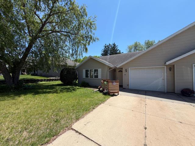 109 E 13th Street Zumbrota MN 55992 - MLS# 7084547