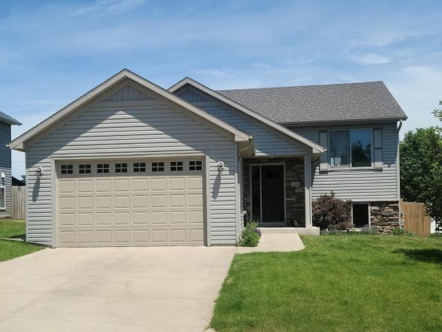 284 Highlands Avenue Zumbrota MN 55992 - MLS# 7084549