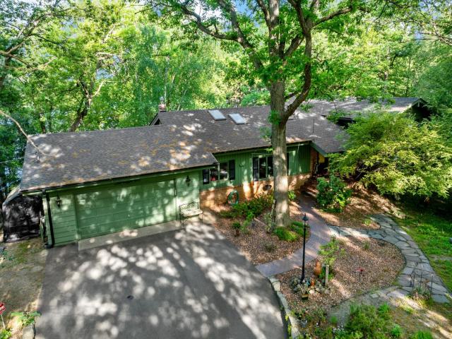 8282 Hidden Bay Court N Lake Elmo MN 55042 - MLS# 7084780