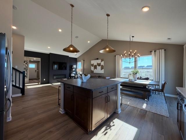 1649 Lund Way Shakopee MN 55379 - MLS# 7084808
