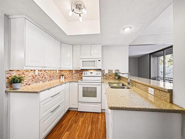 6085 Lincoln Drive Unit 122 Minneapolis MN 55436 - MLS# 7084829