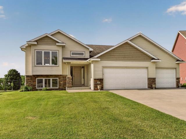 4682 Arctic Lane NW Rochester MN 55901 - MLS# 7084906