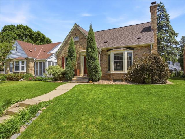 5829 Columbus Avenue Minneapolis MN 55417 - MLS# 7085071