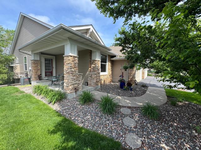 4711 Walnut Grove Lane N Minneapolis MN 55446 - MLS# 7085138