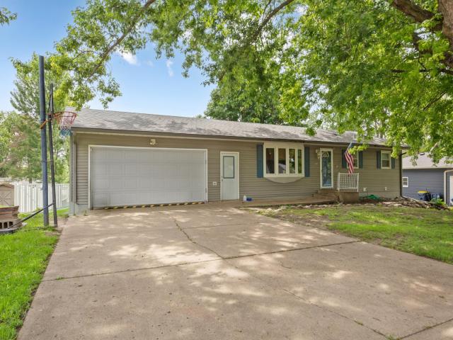 1401 Summer Lane Faribault MN 55021 - MLS# 7085199