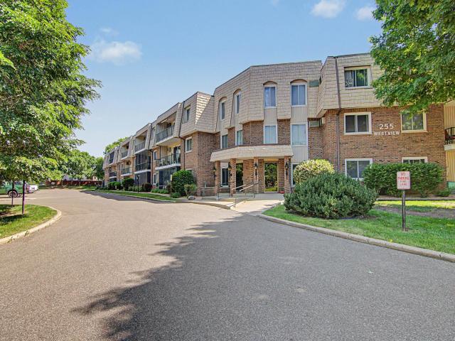 255 Westview Drive Unit 111 Saint Paul MN 55118 - MLS# 7085291