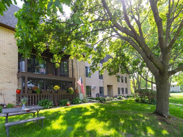 3431 Kent Street Unit 708 Saint Paul MN 55126 - MLS# 7085385