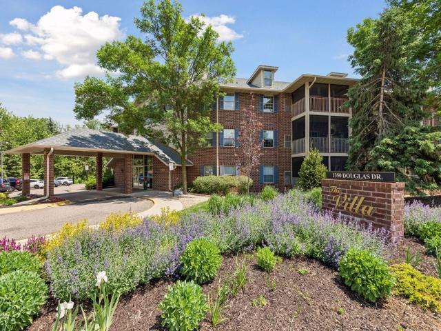 1350 Douglas Drive N Unit 309 Golden Valley MN 55422 - MLS# 7085455