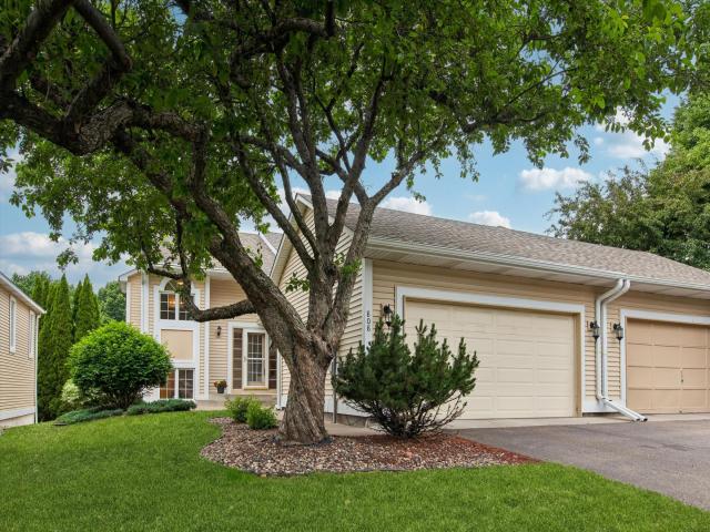 808 Winterberry Drive Saint Paul MN 55125 - MLS# 7085660
