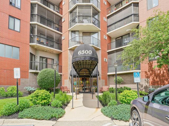6500 Woodlake Drive Unit 702 Minneapolis MN 55423 - MLS# 7085793