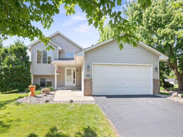 488 Thomas Avenue Shakopee MN 55379 - MLS# 7085843