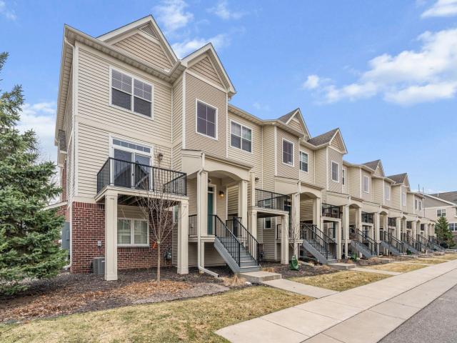 8148 Magnolia Lane N Maple Grove MN 55369 - MLS# 7085881