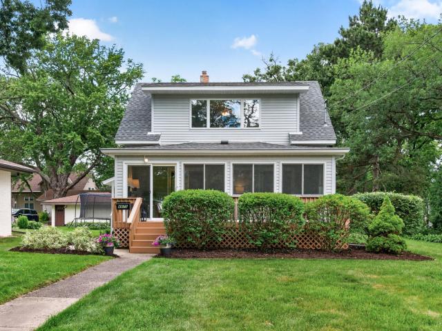 4975 Johnson Avenue Saint Paul MN 55110 - MLS# 7085940