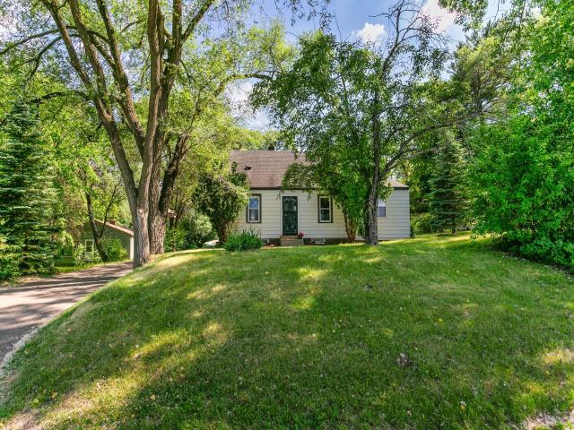1612 County Road C E Saint Paul MN 55109 - MLS# 7085992