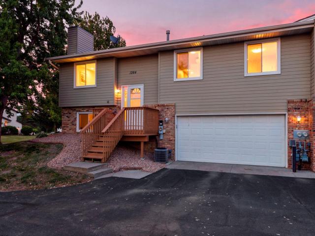 1264 Deercliff Lane Eagan MN 55123 - MLS# 7086009