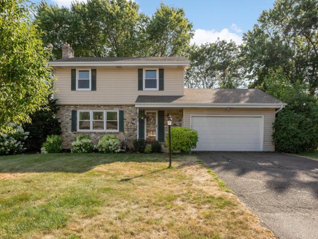 8473 Meadow Lake Road N Minneapolis MN 55428 - MLS# 7086049