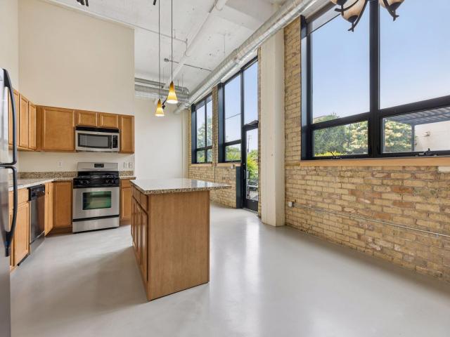 1701 Madison Street NE Unit 101 Minneapolis MN 55413 - MLS# 7086146