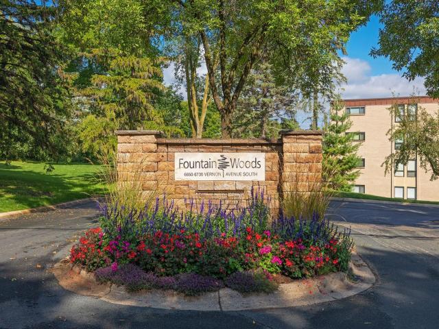 6670 Vernon Avenue S Unit 103 Minneapolis MN 55436 - MLS# 7086374