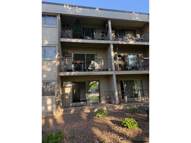 8935 Old Cedar Avenue S Unit 113 Bloomington MN 55425 - MLS# 7086603