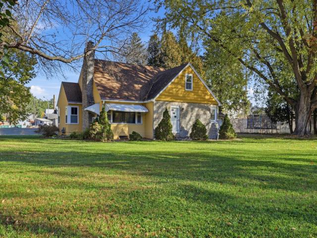 230 Mcleod Avenue W Winsted MN 55395 - MLS# 7086649