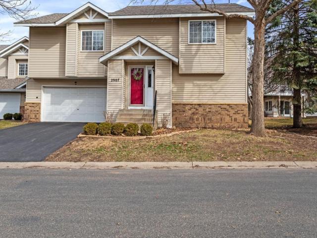 2907 Devonshire Circle Saint Paul MN 55125 - MLS# 7086949