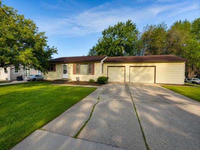 1238 Bigelow Avenue Owatonna MN 55060 - MLS# 7086995