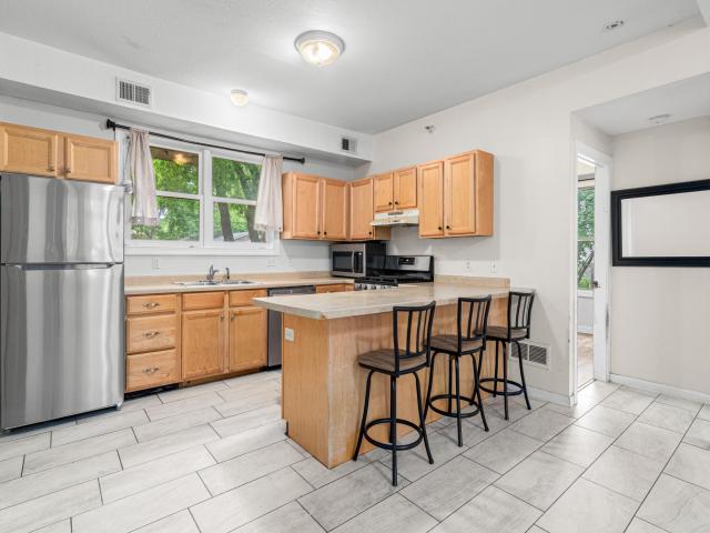 2827 Bryant Avenue N Unit 2 Minneapolis MN 55411 - MLS# 7087185